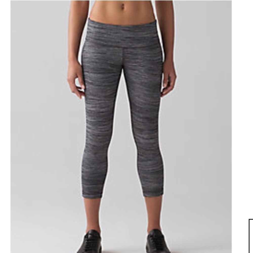 LULULEMON wunderunder crop(4) III full on luxtreme